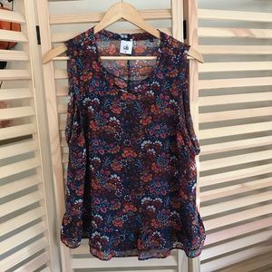 Layered sleeveless blouse